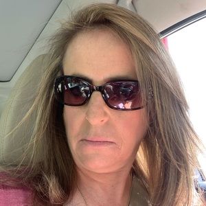 Meet your Posher, Traci